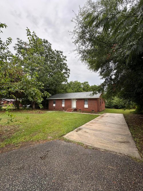 141 Waycross St, Orangeburg, SC, 29118-8710 | Card Image