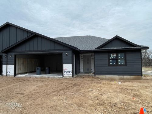 2811 Patrick John Dr, Eau Claire, WI, 54703-4638 | Card Image