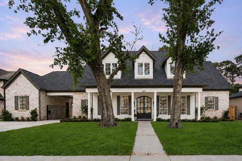 1614 Lynnview Dr, Houston, TX, 77055-3430 | Card Image