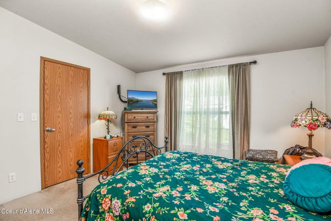 17580 W Santiago Cir, House other with 2 bedrooms, 2 bathrooms and null parking in Hauser ID | Image 17