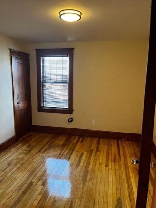 apt-3-3 Day St, Webster, MA, 01570-2977 | Card Image