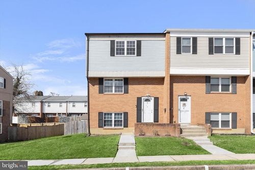 8 Middleview Ct, WINDSOR MILL, MD, 21244-2620 | Card Image