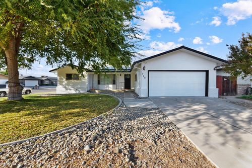 728 R Street, Newman, CA, 95360 | Card Image