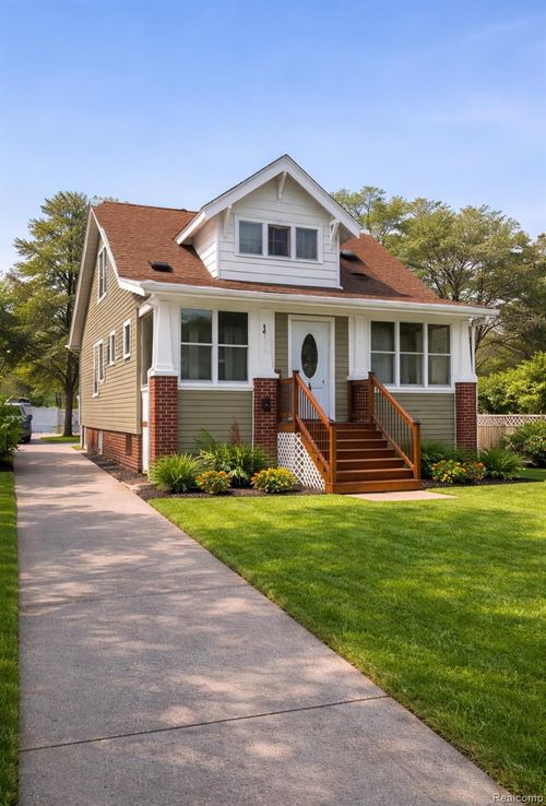 19145 Riopelle Street, Detroit, MI, 48203 | Card Image