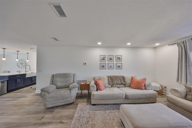 6333 Spanish Main Dr, House other with 2 bedrooms, 2 bathrooms and null parking in APOLLO BEACH FL | Image 13