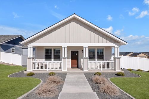 2884 Travis Ave, Helena, MT, 59601-6533 | Card Image