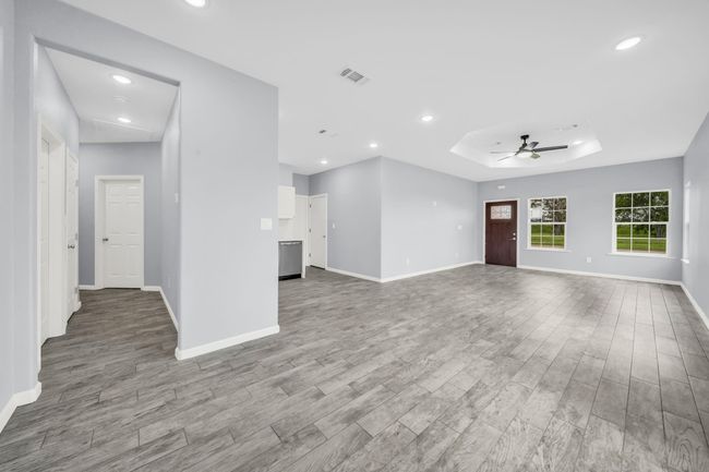 1107 W 2 Nd St, House other with 3 bedrooms, 2 bathrooms and 2 parking in Freeport TX | Image 16