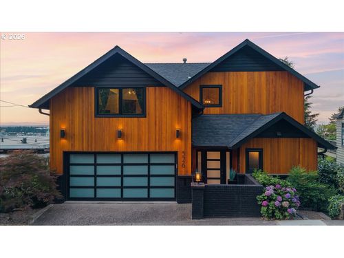 526 Nw Marlborough Ave, Portland, OR, 97210 | Card Image