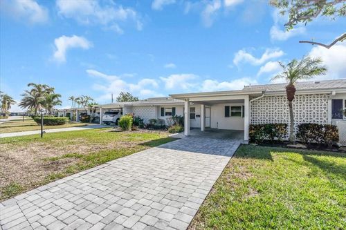 8-833 White Cap Cir, VENICE, FL, 34285-1137 | Card Image