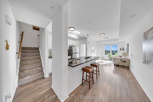 602-2635 William Jackson Dr, Pickering, ON, L1X0L6 | Card Image