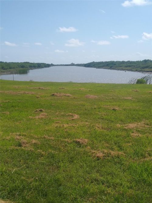 2972 Palacios Bay, Palacios, TX, 77465 | Card Image