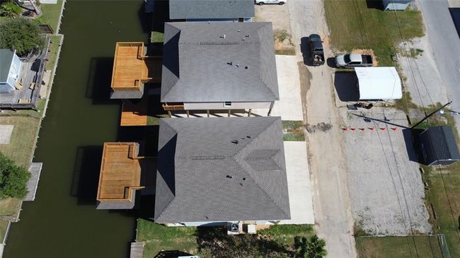 18 Edgewater St, House other with 3 bedrooms, 2 bathrooms and 2 parking in Hitchcock TX | Image 41