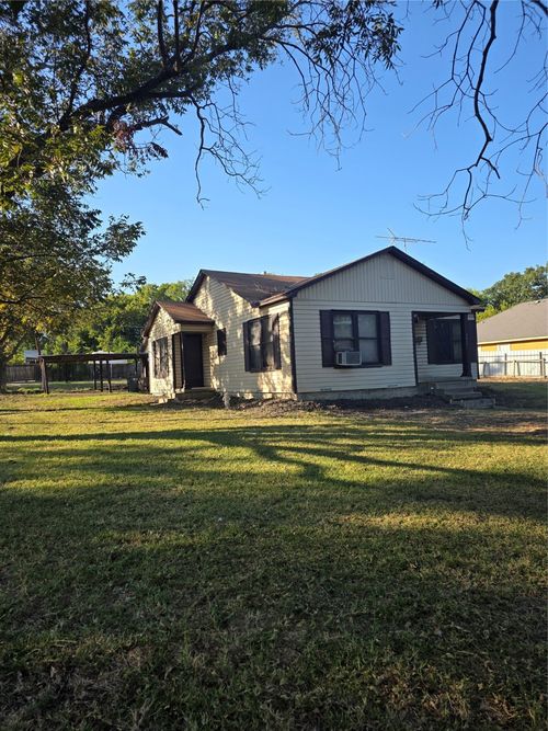 3825 Shelby Ave, Waco, TX, 76711-1447 | Card Image