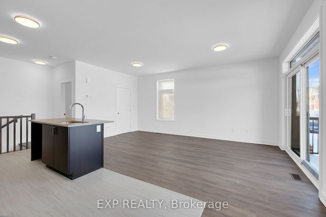 815 Silhouette N/A, Condo with 2 bedrooms, 3 bathrooms and 1 parking in Barrhaven ON | Image 11