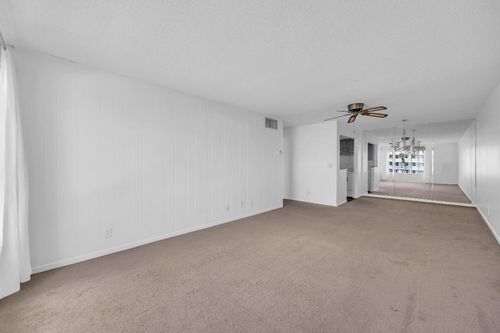 203b-125 Shore Court, North Palm Beach, FL, 33408 | Card Image