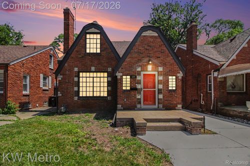 11244 Wayburn St, Detroit, MI, 48224-1634 | Card Image