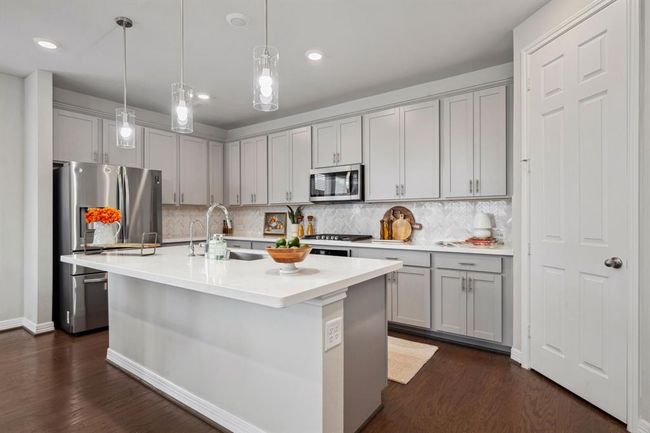 9408 Caddo Ridge Ln, Townhouse with 3 bedrooms, 3 bathrooms and 2 parking in Cypress TX | Image 6