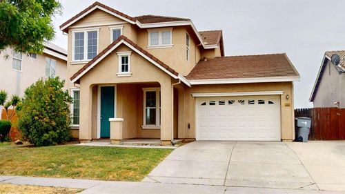 2555 S Lind Avenue, Fresno, CA, 93725 | Card Image