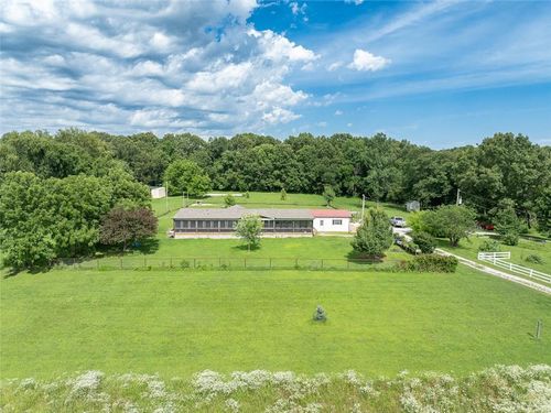 17905 Raven Rd, Granby, MO, 64844-7279 | Card Image