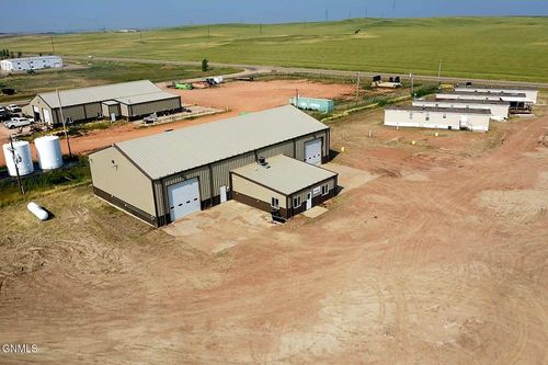 2516 132c Ave Nw, Arnegard, ND, 58835-9129 | Card Image