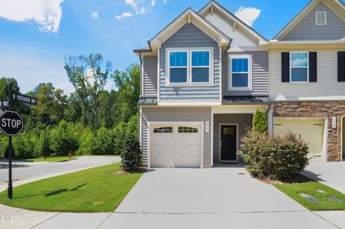 372 E Porthaven Way, Clayton, NC, 27527-3390 | Card Image