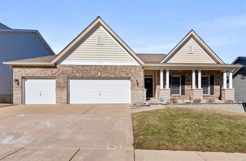 9 Upper Laurel Bluffs Ct, Hazelwood, MO, 63042 | Card Image