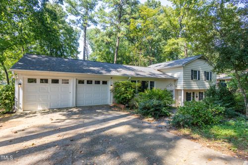 256 Marilyn Cir, Cary, NC, 27513-5212 | Card Image