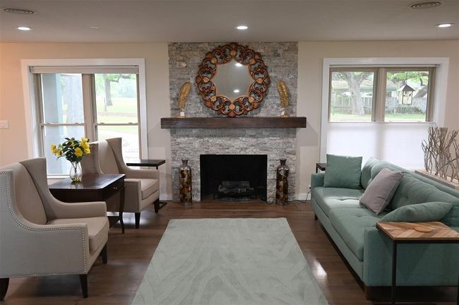 1013 Quail Ln, House other with 3 bedrooms, 2 bathrooms and 3 parking in Eagle Lake TX | Image 13