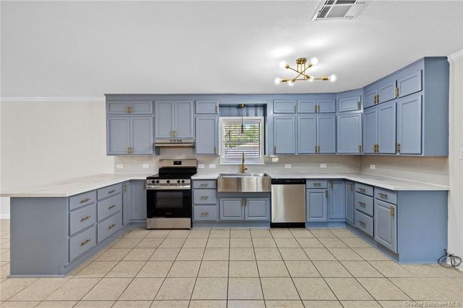 1912 Elizabeth St, House other with 3 bedrooms, 2 bathrooms and 2 parking in Westlake LA | Image 8