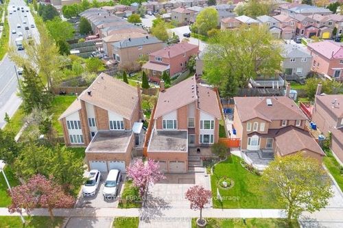 4 Townley Ave, Markham, ON, L3S1C9 | Card Image