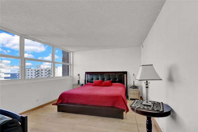 APT-908 - 1400 S Ocean Dr, Condo with 2 bedrooms, 2 bathrooms and null parking in Hollywood FL | Image 18