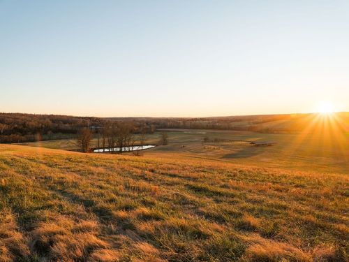 6415 Pinewood Rd, Nunnelly, TN, 37137-2523 | Card Image