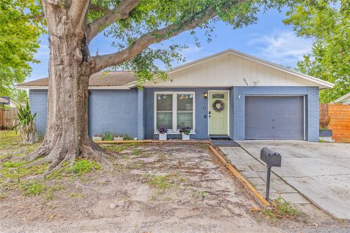 9504 Woodborough Ct, TAMPA, FL, 33615-1900 | Card Image