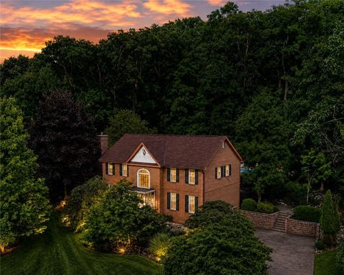 217 La Grande Dr, Cranberry Twp, PA, 16066-3719 | Card Image