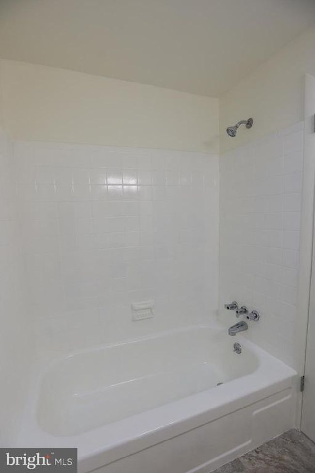 1218 Harshaw Rd, Townhouse with 4 bedrooms, 1 bathrooms and null parking in BROOKHAVEN PA | Image 15