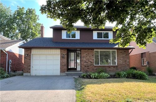 {{alt}} | Card Image