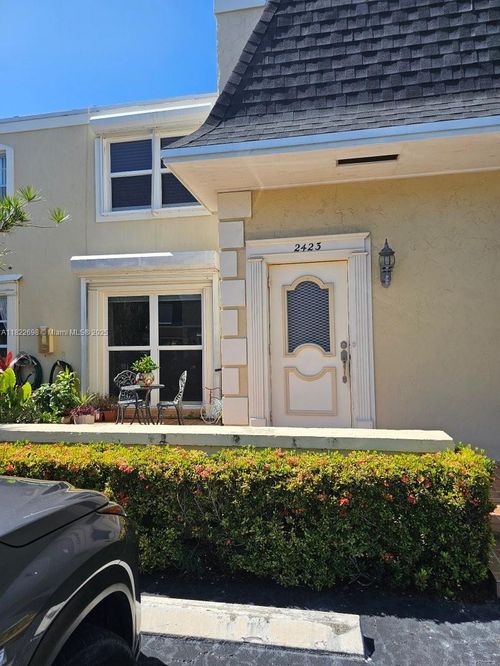 154-2423 Ne 10th St, Hallandale Beach, FL, 33009 | Card Image