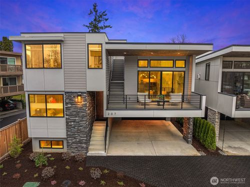 207 2nd Ave S, Kirkland, WA, 98033-6510 | Card Image