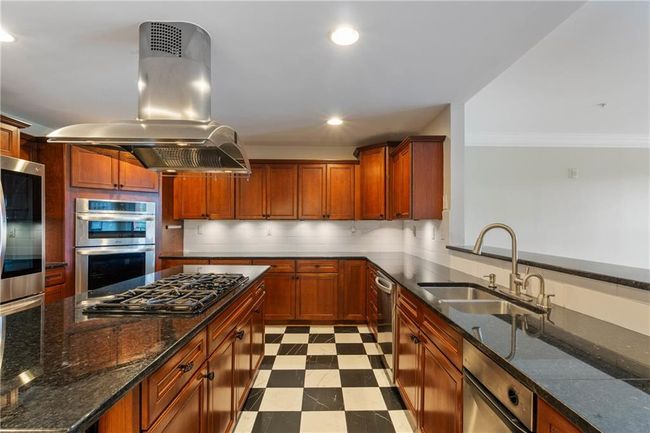 3330 Overland Dr, Condo with 2 bedrooms, 3 bathrooms and 2 parking in Roswell GA | Image 13