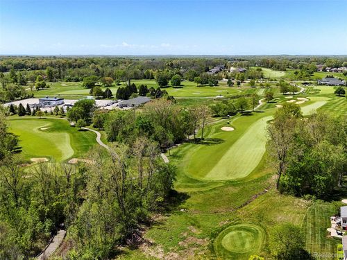 62887 Tournament Dr, Washington Twp, MI, 48094-1564 | Card Image