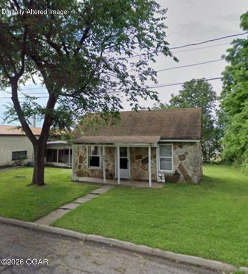 211 Main Street, Monett, MO, 65708 | Card Image