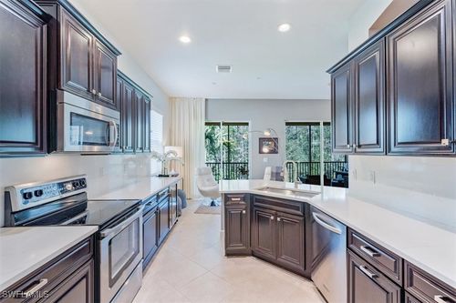 apt-201-9528 Ironstone Ter, NAPLES, FL, 34120-5617 | Card Image