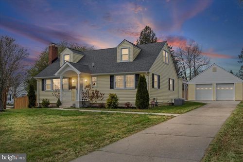 100 1st Ave, REISTERSTOWN, MD, 21136-1002 | Card Image