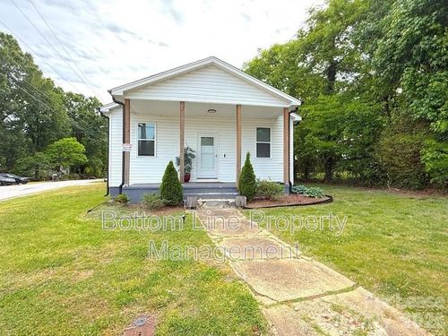 641 Central Dr Nw, Concord, NC, 28027-6059 | Card Image