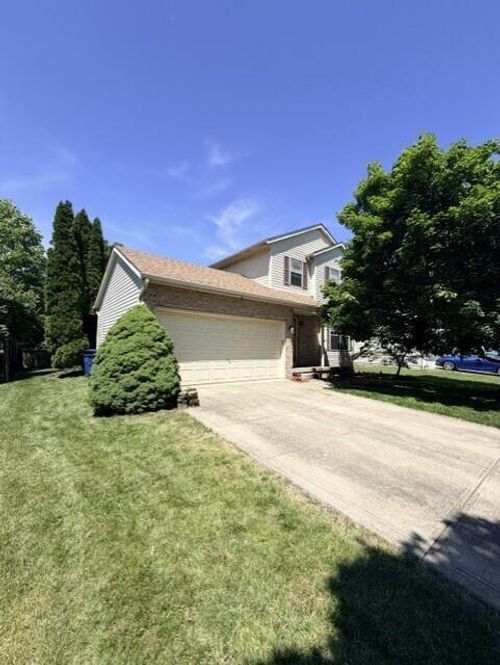 895 Brittany Dr, Delaware, OH, 43015-7627 | Card Image