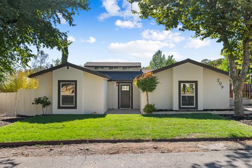 209 Channel Hill Rd, Auburn, CA, 95603-3141 | Card Image