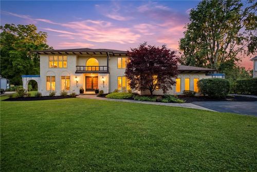 220 Crestwood Court, Amherst, NY, 14221 | Card Image