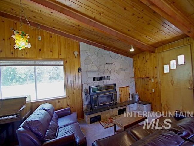 2671 W Fork Rd, House other with 4 bedrooms, 2 bathrooms and 4 parking in Fruitvale ID | Image 22
