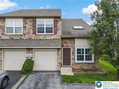 5587 Stonecroft Ln, Allentown, PA, 18106-9177 | Card Image