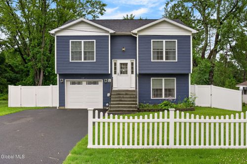 19 Start Ave, Rensselaer, NY, 12144-5013 | Card Image
